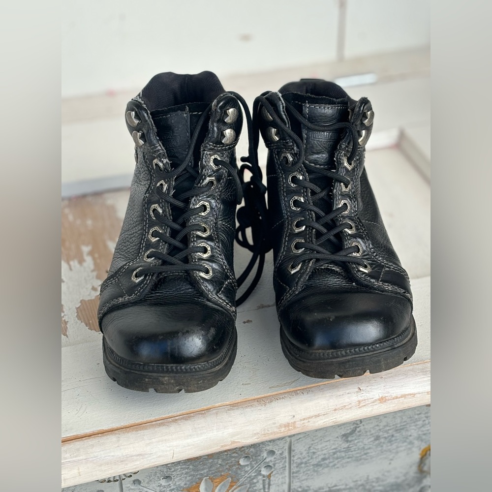 Harley Davidson Tyler 84280 Women's Motorcycle Boots Size 6 Black Lace Up.